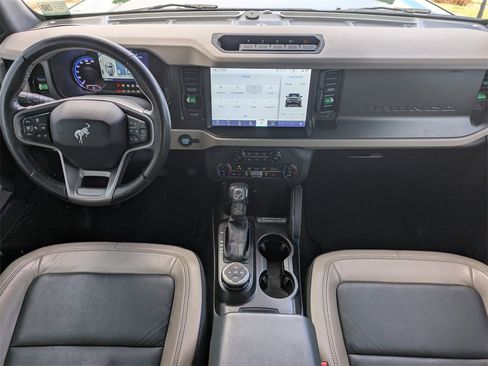 Used 2022 Ford Bronco Wildtrak image 13