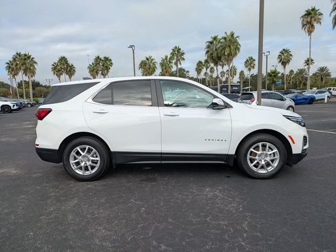 Used 2024 Chevrolet Equinox LT image 3