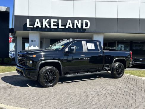 Certified 2025 Chevrolet Silverado 2500 Custom w/ Custom Value Package image 2