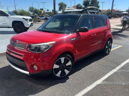 Used 2017 Kia Soul + w/ Designer's Package FWD image 2