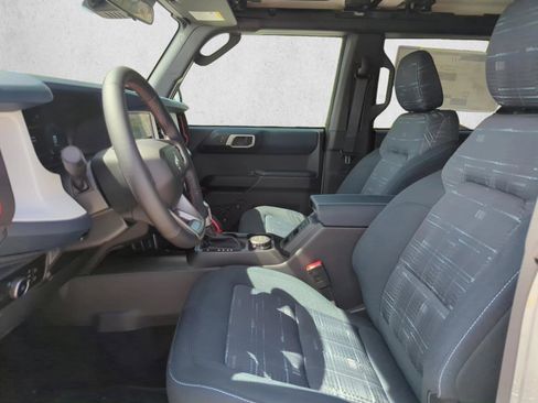 New 2026 Ford Bronco Heritage Edition AWD/4WD image 4