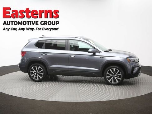 Used 2024 Volkswagen Taos SE FWD image 44