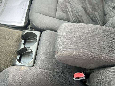 Used 2005 Chevrolet Colorado LS image 14