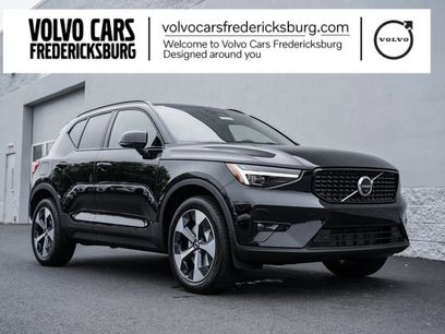 New 2026 Volvo XC40 B5 Plus w/ Protection Package Premier