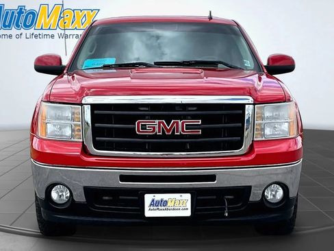 Used 2011 GMC Sierra 1500 SLT w/ SLT Convenience Package AWD/4WD image 2