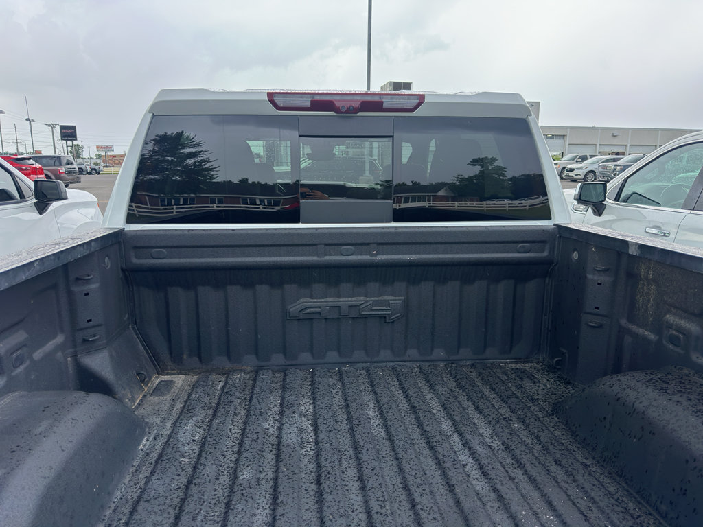 Used 2024 GMC Sierra 1500 AT4 w/ Technology Package AWD/4WD image 6