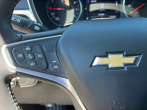 Used 2022 Chevrolet Equinox LT AWD/4WD image 12