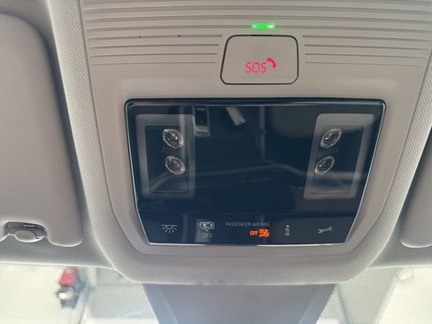 New 2026 Volkswagen Atlas SE image 22