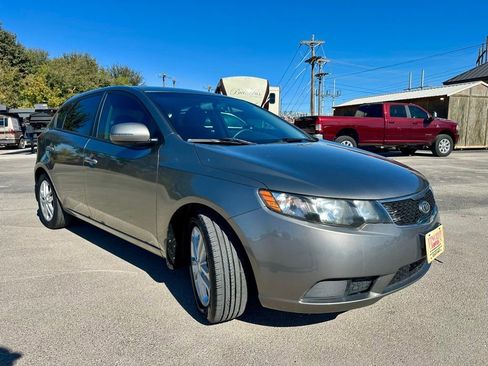 Used 2012 Kia Forte EX image 8