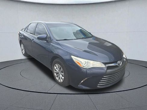 Used 2015 Toyota Camry LE FWD image 7