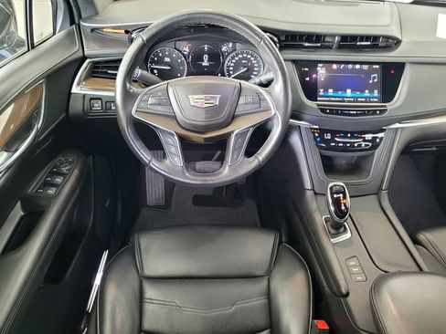 Used 2019 Cadillac XT5 Platinum AWD/4WD image 16