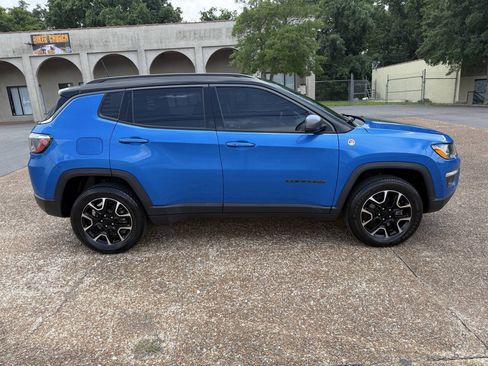 Used 2021 Jeep Compass Trailhawk AWD/4WD image 4