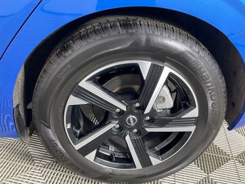 Used 2024 Nissan Sentra SV image 9