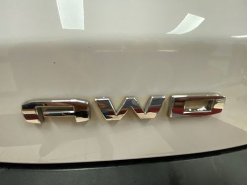 Used 2023 GMC Acadia SLE w/ Driver Convenience Package AWD/4WD image 18
