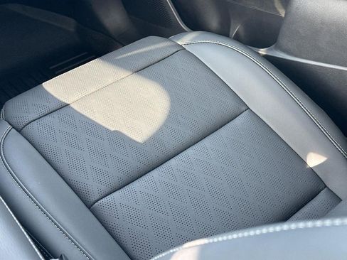 Used 2025 Nissan Murano Platinum image 17