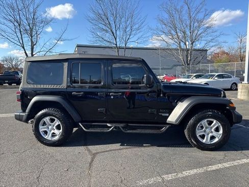 Used 2021 Jeep Wrangler Unlimited Sport image 18