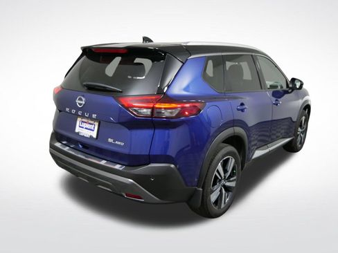 Used 2023 Nissan Rogue SL AWD/4WD image 3