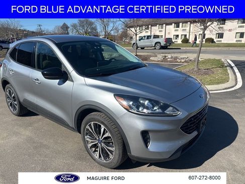 Certified 2022 Ford Escape SE w/ SE Sport Appearance Package AWD/4WD image 1