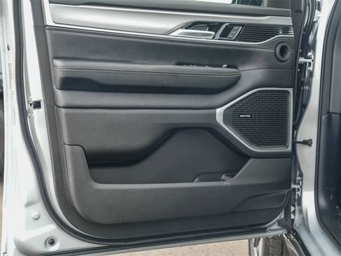 New 2026 Jeep Grand Wagoneer Limited w/ Convenience Group I image 22