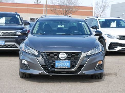 Used 2019 Nissan Altima 2.5 SR image 2