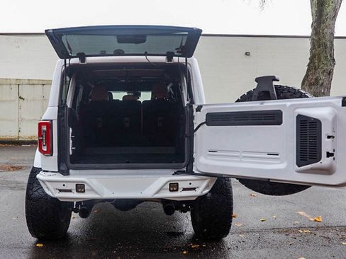 Used 2023 Ford Bronco Outer Banks image 16