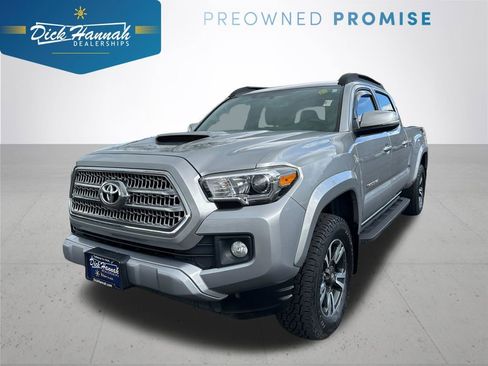 Used 2016 Toyota Tacoma TRD Sport w/ Premium & Technology Package AWD/4WD image 1