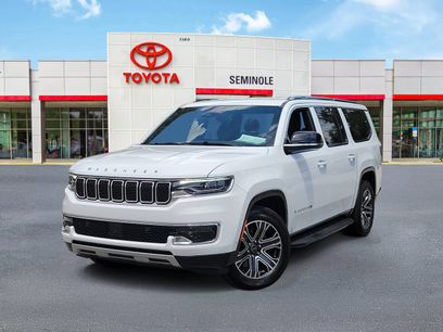 Used 2025 Jeep Wagoneer L Series II w/ 8-pass Seating Package