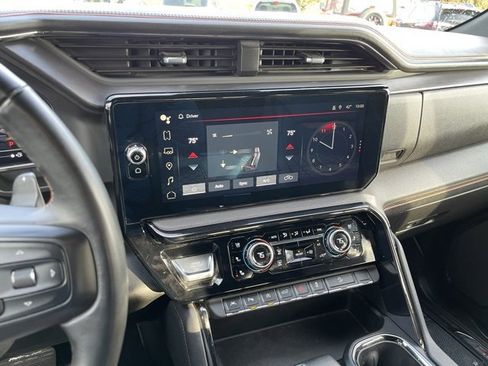 Used 2023 GMC Sierra 1500 AT4 w/ AT4 Premium Package image 10