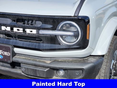 New 2026 Ford Bronco Outer Banks AWD/4WD image 8