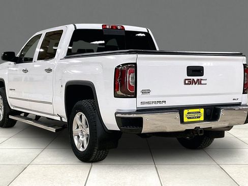 Used 2017 GMC Sierra 1500 SLT w/ SLT Preferred Package AWD/4WD image 11