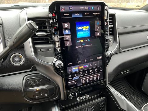 Used 2025 RAM 3500 Laramie image 33