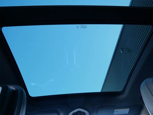 Certified 2021 Porsche Macan GTS w/ Sport Chrono Package image 15