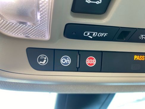 Used 2019 GMC Acadia Denali w/ LPO, Floor Liner Package image 19