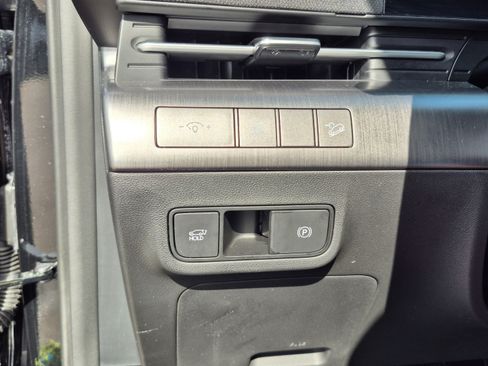 Used 2026 Hyundai Kona Limited AWD/4WD image 28
