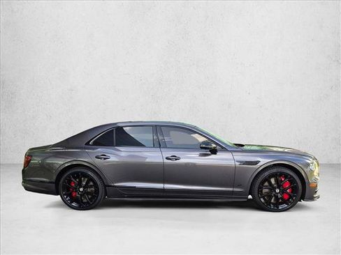 Used 2023 Bentley Flying Spur S V8 AWD/4WD image 4