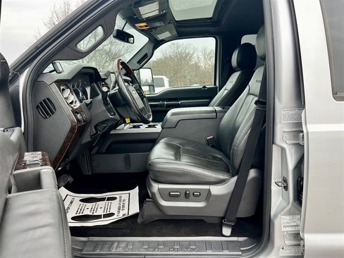 Used 2013 Ford F350 Platinum w/ FX4 Off Road Pkg image 31