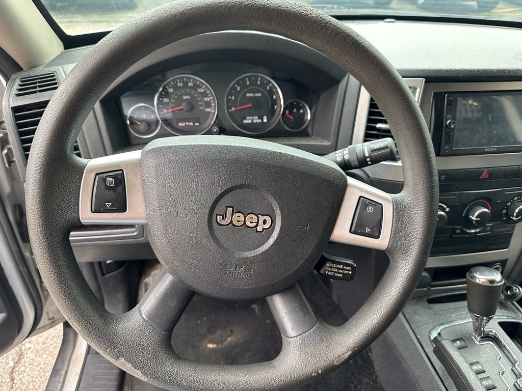 Used 2008 Jeep Grand Cherokee Laredo AWD/4WD image 12