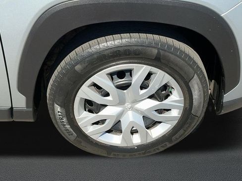 Used 2022 Toyota Corolla Cross L image 7