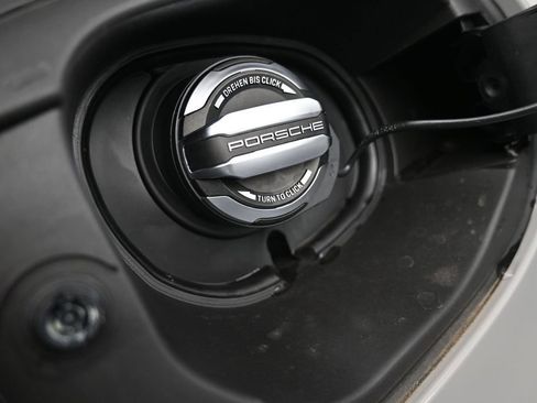 New 2026 Porsche Macan AWD/4WD image 26