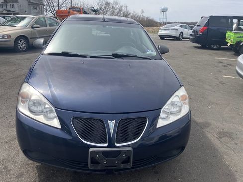 Used 2009 Pontiac G6 Sedan w/ Sun And Sound Package image 4