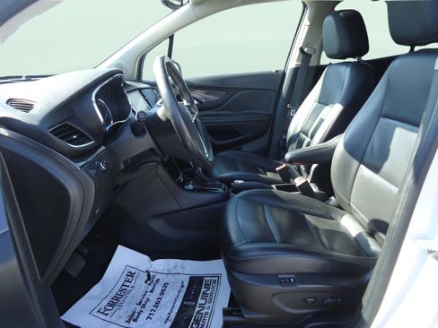 Used 2017 Buick Encore Essence image 22