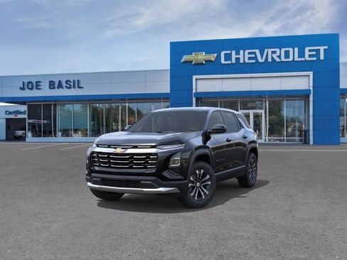 New 2027 Chevrolet Equinox LT FWD image 8