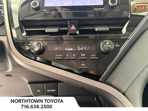 Used 2024 Toyota Camry SE image 13