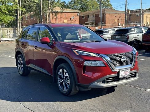 Certified 2022 Nissan Rogue SV image 3