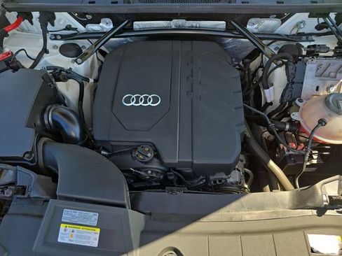 Used 2021 Audi Q5 2.0T Premium Plus w/ Premium Plus Package AWD/4WD image 34