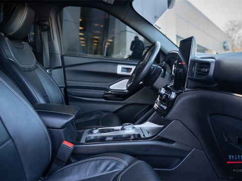 Certified 2021 Ford Explorer ST w/ Equipment Group 401A image 19