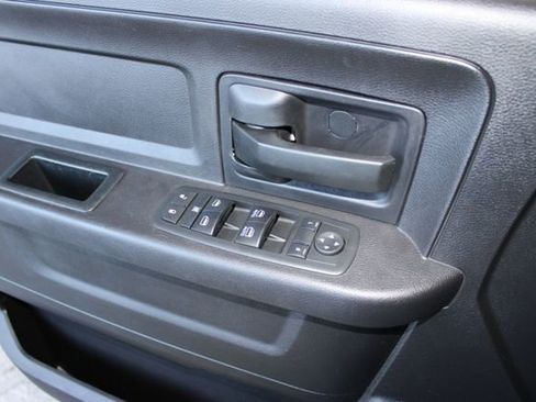 Used 2017 RAM 1500 Express image 22