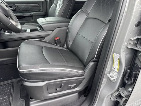 New 2026 RAM 3500 Limited AWD/4WD image 9