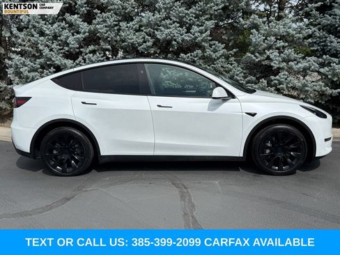 Used 2024 Tesla Model Y Long Range AWD/4WD image 10