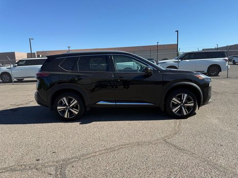 Used 2021 Nissan Rogue SL w/ Premium Package FWD image 4